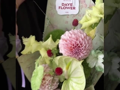 Sanatsal kavram yağlı resim serisi çiçek düzenlemesi çiçek ambalaj kağıdı