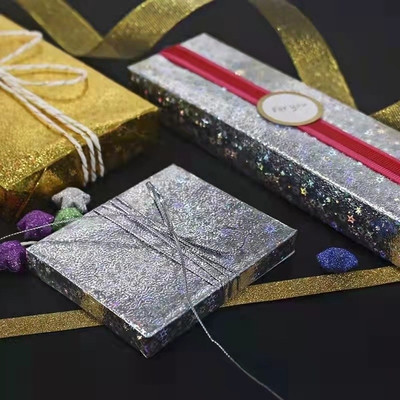 satın al CMYK Kağıt Paketleme Hediye Paketleme Yapışkan ve Yazdırılabilir Paketiyle Kağıt Rulo online manufacture