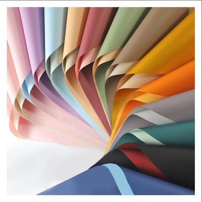 İyi bir fiyat. Koreli iki renkli ambalaj kağıdı Su geçirmez çiçek buketi ambalajı çevrimiçi