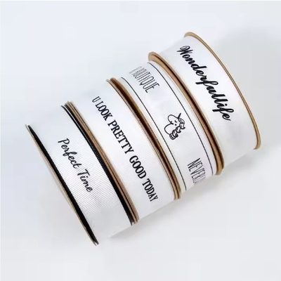 satın al Lüks dekorasyonlar ve hediyeler için özel uzunlukta çevre dostu poliester mürekkep basılı Grosgrain Satin kurdele online manufacture