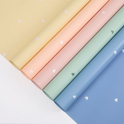 satın al Sevgililer Günü Kalp-Yazdırma Oya Kağıt Su geçirmez Katı Renkli Çiçekli Sarma Kağıt Çiçekçi Derecesi 56cm*56cm Özel Çevrimiçi üretim