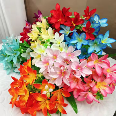 satın al Üreticiler Doğrudan Satış Yapay Zambak Çiçeği Buketi Sıcak Satış Ev Dekorasyonu Düğün Kutlaması Sahte Çiçek Buketi Çevrimiçi üretim