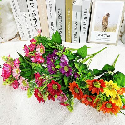 satın al İç ve dış dekorasyon için simülasyon kamomil, küçük güvercin ve krizantem Çevrimiçi üretim