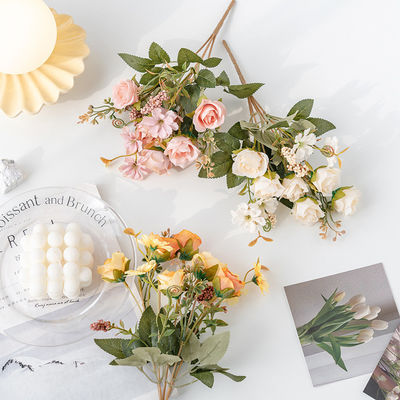 satın al Güller, küçük buketler, tek yapay çiçekler, yapay çiçekler, yeşil bitkiler, oturma odası ipek çiçekleri, dekoratif çiçekler, süs ve çiçekler Çevrimiçi üretim