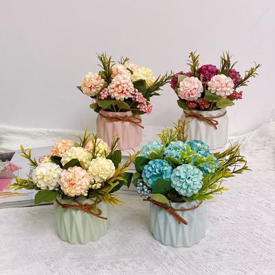 satın al Yapay çiçeklerin, hortensia kaplı bitkilerin, oturma odaları ve yemek odaları için dekoratif eşyaların, yapay çiçeklerin, yeşil bitkilerin, kaplı bitkilerin ve masa dekorasyonlarının toptan satışı Çevrimiçi üretim