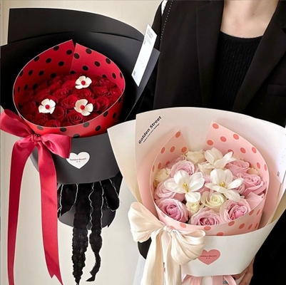 satın al Anneler Günü Çiçek Buketi Kağıdı Popüler Vals Polka Dot Çiçek Arrangementleri için Tek Parça Şekilli Sayfa online manufacture