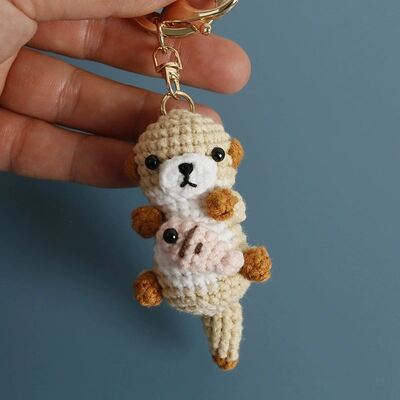 satın al Dikiş Amigurumi Tatlı Plüş Otter Balık Anahtar Zinciri Oyuncak Dikiş Hayvan Oyuncakları Bebek Yumuşak Dikiş Otter Anahtar Zincirleri Çevrimiçi üretim