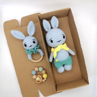 satın al 100% El yapımı Hırkatlı Tavşan Oyuncağı Amigurumi Bebekleri Hırkatlı Hayvanlar Plüş Dolu Tavşan Bebek Dişleme Oyuncağı Çevrimiçi üretim