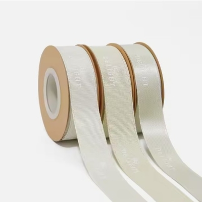 İyi bir fiyat. El sanatı ambalajı için özel baskılı kurdele Sürdürülebilir Poliester Parlaklık Satin Grosgrain çevrimiçi