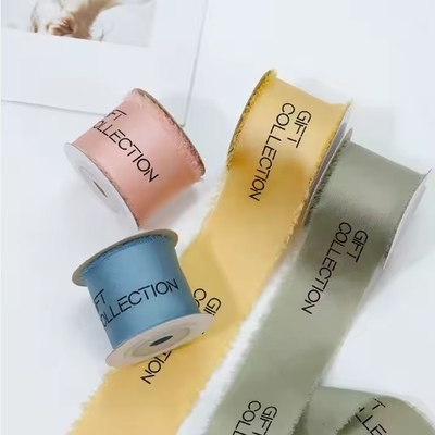 İyi bir fiyat. İpek ekran basılı Chiffon Satin Ribbon birçok renkte Özel Yırtılmış Kenar Sarma için çevrimiçi