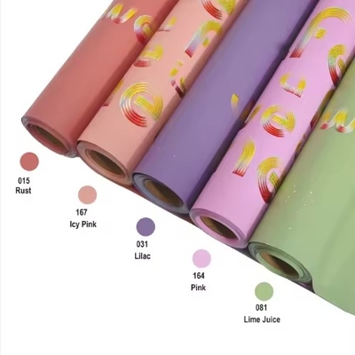 İyi bir fiyat. 58*58cm Çiçek Sarma Kağıdı Su geçirmez Koreci Paket Çok Renkli çevrimiçi