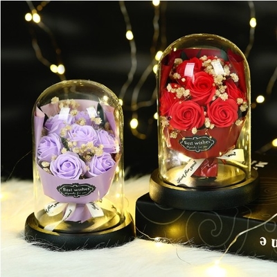 İyi bir fiyat. Sevgililer Günü hediyesi kız arkadaşı için pratik yaratıcı sabun gül cam kapak süslemeler gelişmiş ölümsüz çiçek doğum günü kız çevrimiçi