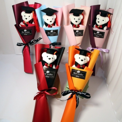 İyi bir fiyat. 10x35cm mezuniyet köpüklü ayı buketi arkadaşlarınızla ve okul etkinlikleri ile kutlayın çevrimiçi