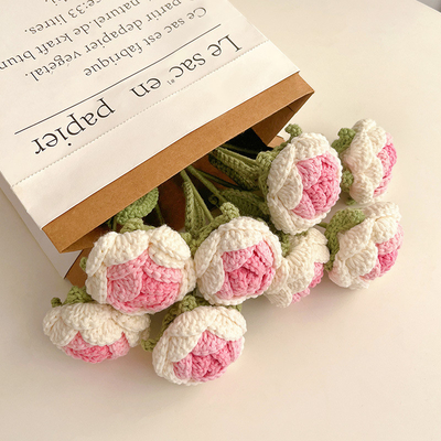 İyi bir fiyat. El yapımı Crochet Gradient Rose Yapay Çiçekler, Çiçek Dekoru, Bayram hediyesi için Hiper-Gerçekçi Çiçekler çevrimiçi
