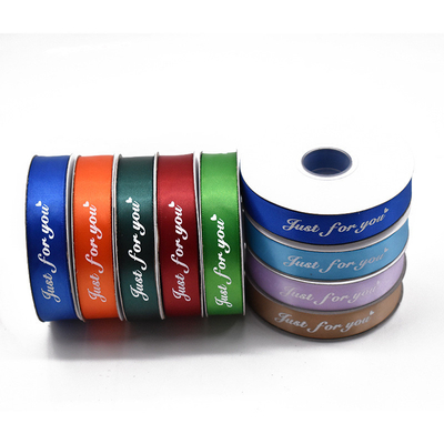 İyi bir fiyat. 2cm polyester bant baskı sadece sizin için kurdele çiçek ambalaj kurdele LOGO noktası toptan baskı yapabilir çevrimiçi