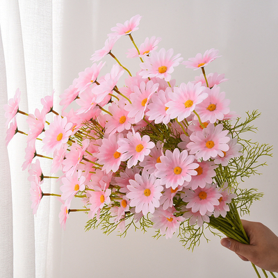 İyi bir fiyat. Camomile ve Daisy Simülasyon Çiçekler Oturma Odası Dekorasyonu Ev Dekorasyonu Fotoğraf Requisite Düğün El Çiçekler Sahte Çiçekler Gelişmiş Dokunarak Buket Yaratma çevrimiçi