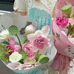İyi bir fiyat. Gradient Lotus Mürekkep Çin tarzı Çiçek Paketleri için Sığır Derisi Paket Kağıdı çevrimiçi