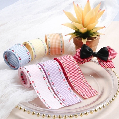 İyi bir fiyat. DIY Yay Saç Aksesuarları Giyim Yaka Manşet Pantolon Kenar Süslemeleri için Polyester Dantel Jakar Nakış Kurdelesi çevrimiçi