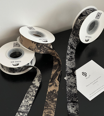 İyi bir fiyat. Fransız 2.5cm mürekkep baskılı kurdele çiçek buket kravat hediye yay DIY çiçek malzemeleri çevrimiçi