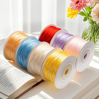 İyi bir fiyat. DIY El Sanatları Giysi ve Saç Aksesuarları için 0.3cm Polyester Webbing Essential çevrimiçi