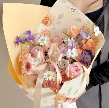 İyi bir fiyat. 35*50cm Özel Kağıt Ambalajı Sonsuz Gece Yıldız Nehri Çiçek Arrangement için İdeal Seçim çevrimiçi