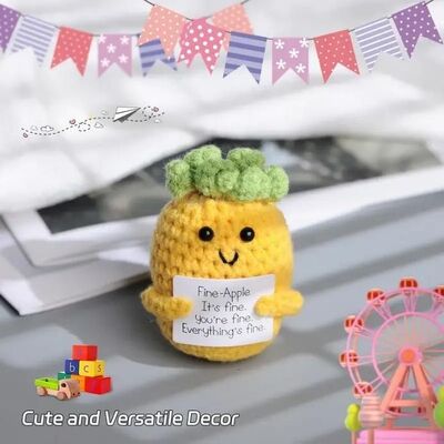 İyi bir fiyat. Adorable Positive Energy Ornament Handmade Crochet Pineapple Plush Doll for Party Decorations çevrimiçi