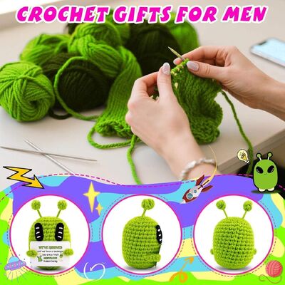 İyi bir fiyat. Handmade Knit Positive Extraterrestrial Martian Doll Birthday Classmate Fathers Graduation Gifts Crochet Doll çevrimiçi