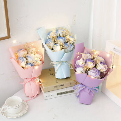 İyi bir fiyat. Kadınlar Günü Yaratıcı Yıldızlı Gypsophila Gül Sabun Çiçek Buketi 20cm Çok renkli Sarılmış Mini Çiçekli Hediye Çok festival hediyeleri için çevrimiçi